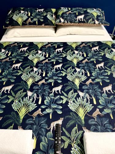 MOM – Darwin YHA Room Type - Queen Room with En-Suite