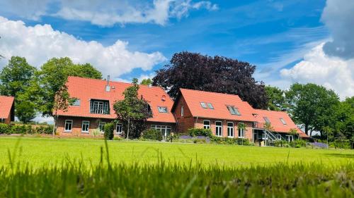 Meine Schule Sehlingen, Familien-Apartment mit Sauna & Spielplatz! - Kirchlinteln