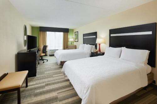 Holiday Inn Express & Suites I-26 & Us 29 At Westgate Mall, an IHG Hotel