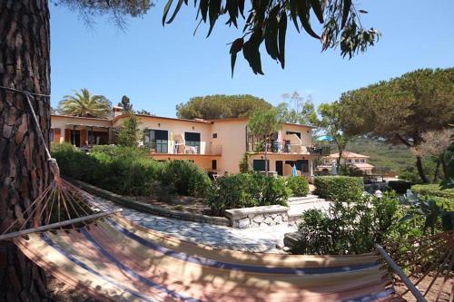  Residence Baia di Norsi in Casa Buraccio