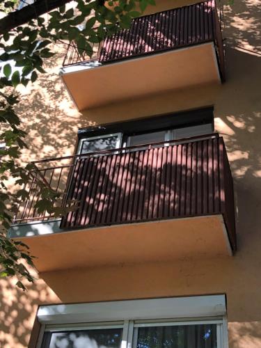 Exterior view, Karman Apartman - 2 bedroom entire flat in the center in Jászberény