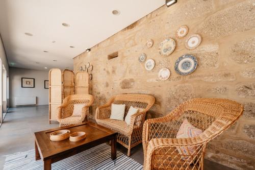 ห้องส่วนกลางสำหรับนั่งเล่น/ดูทีวี, Casa Lata - Agroturismo e Enoturismo in การาเซโด