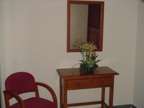 Hostal Cabrera - image 9