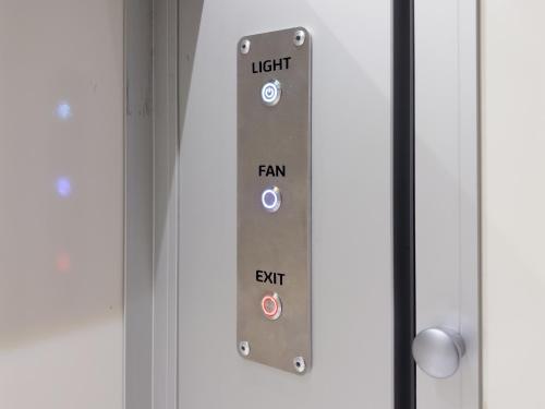 Where to sleep - Hostel Room Type - Private Capsule in 8 Capsule Room