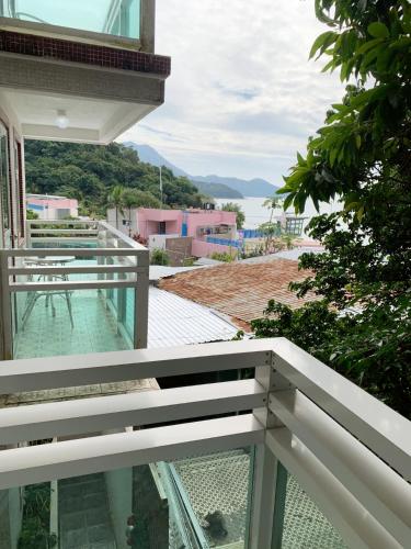 Bayshore Inn near Lamma Island