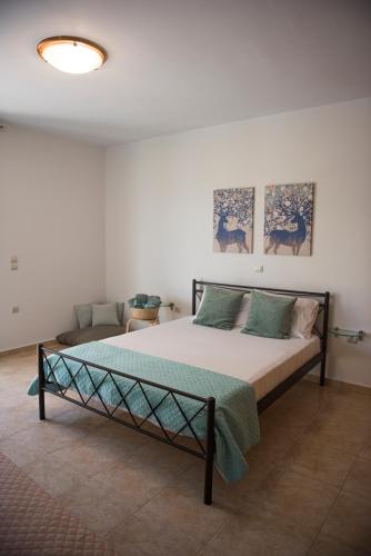 Studio Kalogridis in Patmos