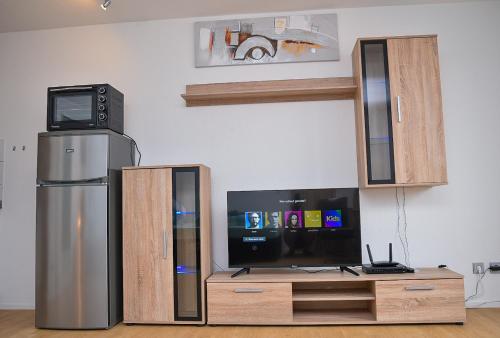 Ruhige Wohnung im . Private Parkplatz ,Balkon ,Netflix in Westliche Aussenstadt