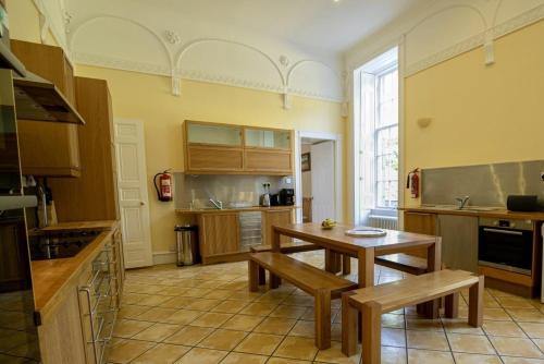 Зовнішній вигляд готелю, Cortes House in Coombs