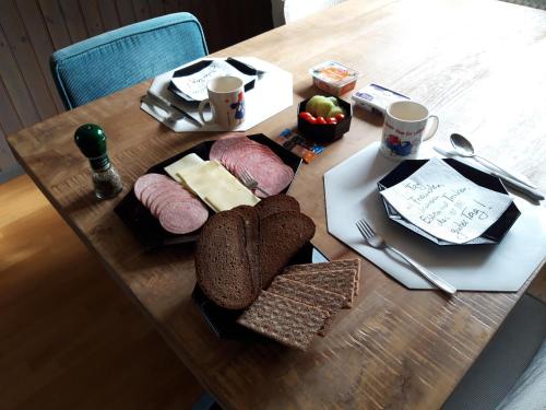 Ételek és italok, The Old Post Office in Hedenaset