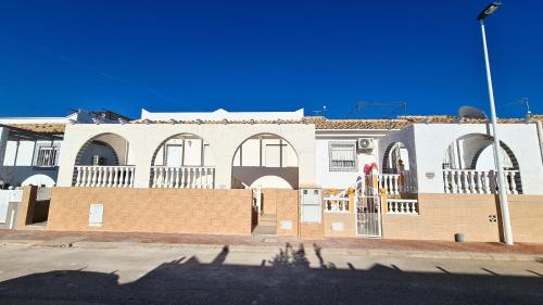 2 bedrooms house with city view and furnished terrace at Mazarron