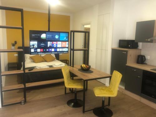 Alex 2 - Cozy new city centar studio apartman, Pola (Pula)