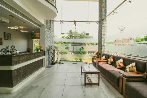 White Pearl Residency