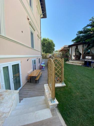 Apartment with Two Bedrooms and Garden View - Split Level
