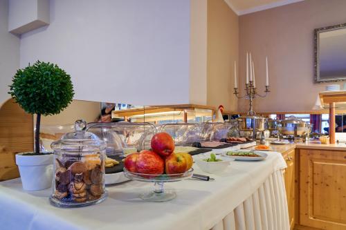 อาหารและเครื่องดื่ม, Hotel Schlossblick in เวอร์นิเกอโรเดอ