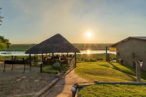 B&B Komatipoort - Crocodile Bridge Safari Lodge - Bed and Breakfast Komatipoort