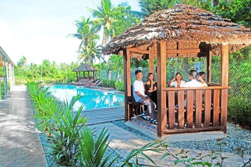 Philippines Paradise Beachfront Hotel