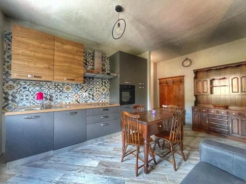  Il nido dello Chaberton, Ferienwohnung in Cesana Torinese
