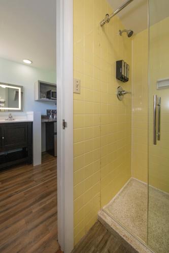 Silver Ridge Lodge - image 2