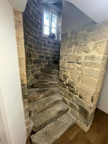 Spacieux n°8 en centre historique in Landerneau