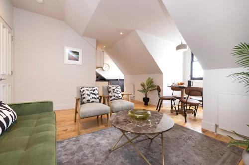 JOIVY Luxury Flat near Edinburgh Castle, Edinburgh (photo 8)