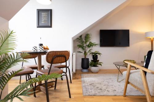 JOIVY Luxury Flat near Edinburgh Castle, Edinburgh (photo 10)