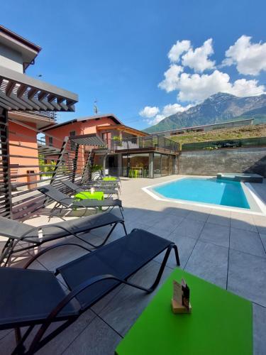 Swimming pool, Residence Lake Como in Colico