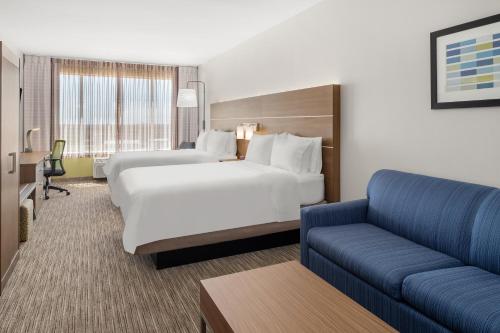 Holiday Inn Express & Suites Graham an IHG Hotel - image 10