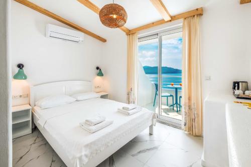 Small Double Room with Sea View