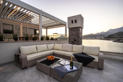 Blanche Cliff Apartments 5