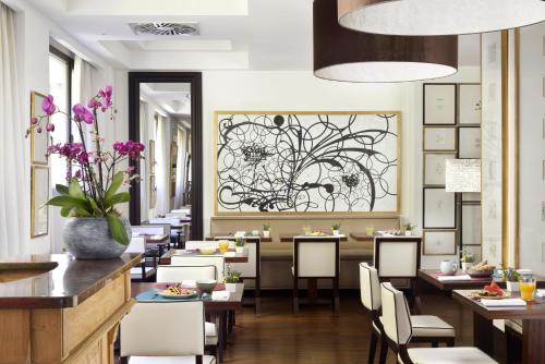 Hotel Pulitzer - image 8