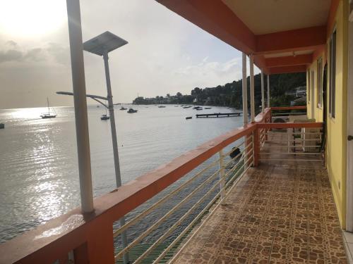 Widok, Sea World Vacation Home in Roseau