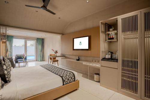 Guestroom, Treat Resort in Silvassa