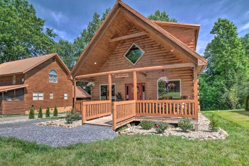 Hot Tub, Pool Access & Fire Pit: Gatlinburg Cabin - Zion Grove, TN