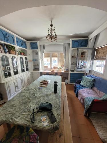 Facilities, Can Cocollona in Girona