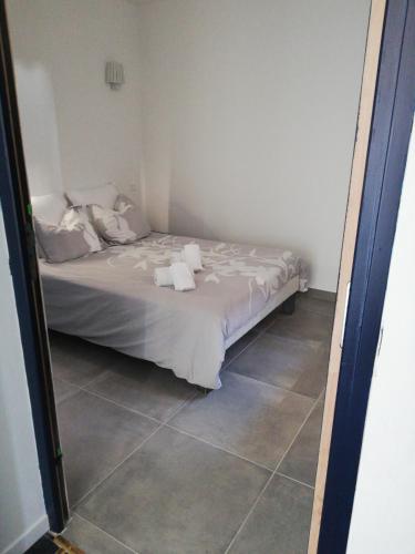 1 double bed