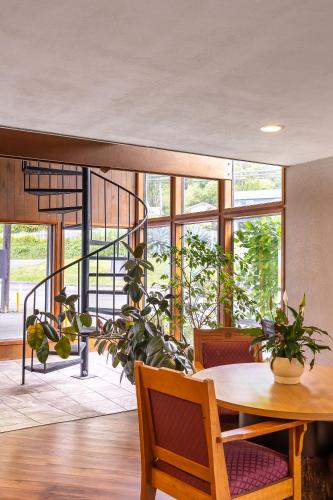 Jot's Resort in Gold Beach (OR)
