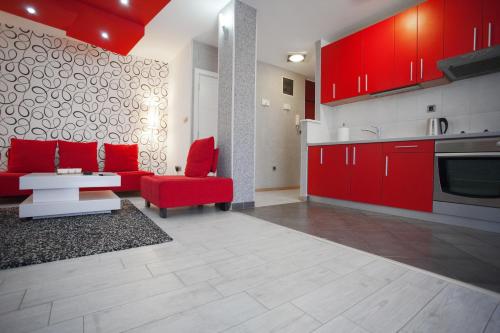 Apartment Red - image 10