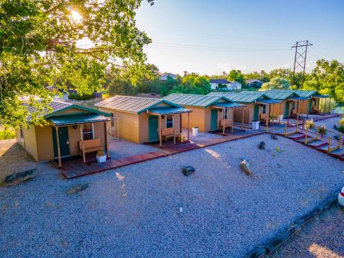 B&B Ogallala - South Platte Cabins & Kennels - Bed and Breakfast Ogallala