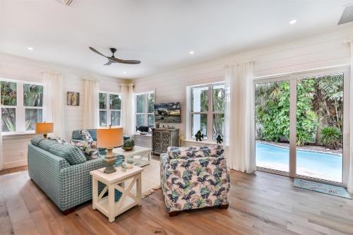 CORAL COTTAGE - image 12