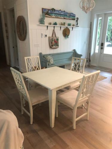 CORAL COTTAGE - image 13