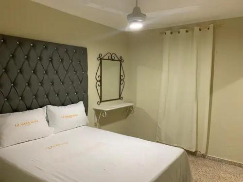 Glamour Hotel — Photo 5