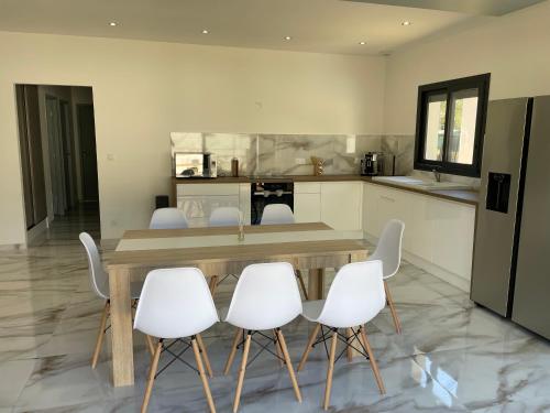 Gîte des fleurs gîte à louer Saint-Martin-de-Valgalgues