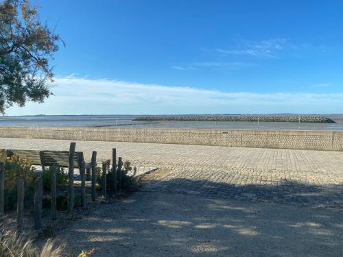 Châtelaillon-Plage, maison de pêcheur en front de mer