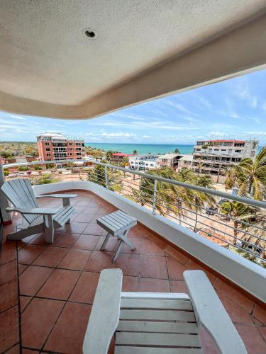 Balcony/terrace, Hotel California Playa El Yaque in Margarita Island
