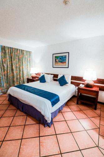 Guestroom, Hotel California Playa El Yaque near Santiago Mariño Caribbean International Airport
