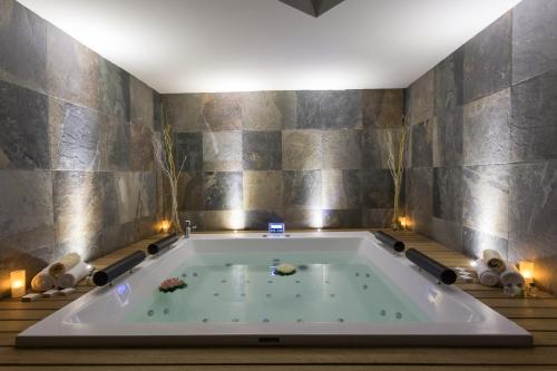 Check Inn Suite Hotel & SPA - image 5