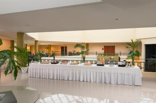Salles de réunion / de bal, Hodelpa Garden Suites - All Inclusive in Centre-ville de Juan Dolio