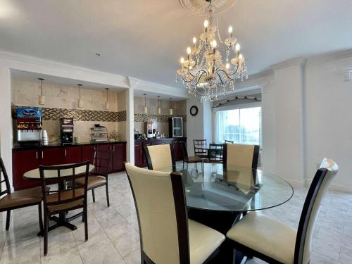 Ételek és italok, Best Western Roanoke Inn & Suites near Texas Motor Autópálya