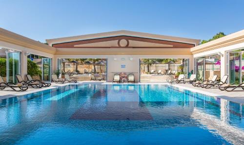 Swimming pool, Lakeside Country Club - Apartamentos Turisticos in Almancil