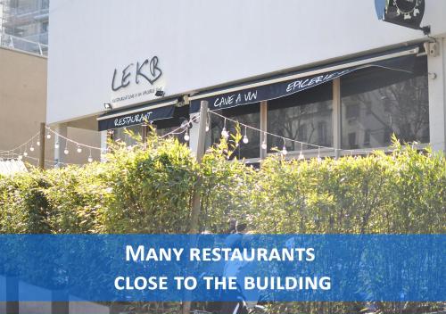 Restaurant, Beausoleil Studio Metro Paris Sud in Le Kremlin Bicetre